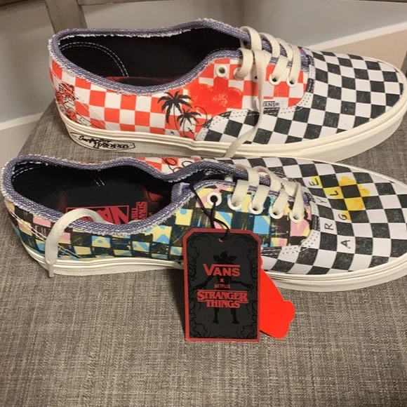 Stranger Things Vans - Surfer Boy Pizza Checkerboard Shoes - Picture 6 of 8